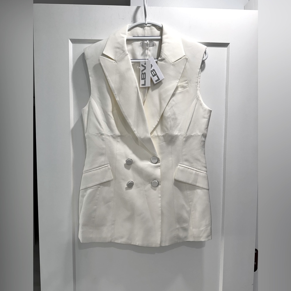 LBV. Women's Ivory Double-Breasted Vest. Padded shoulders. Lined. Brand New